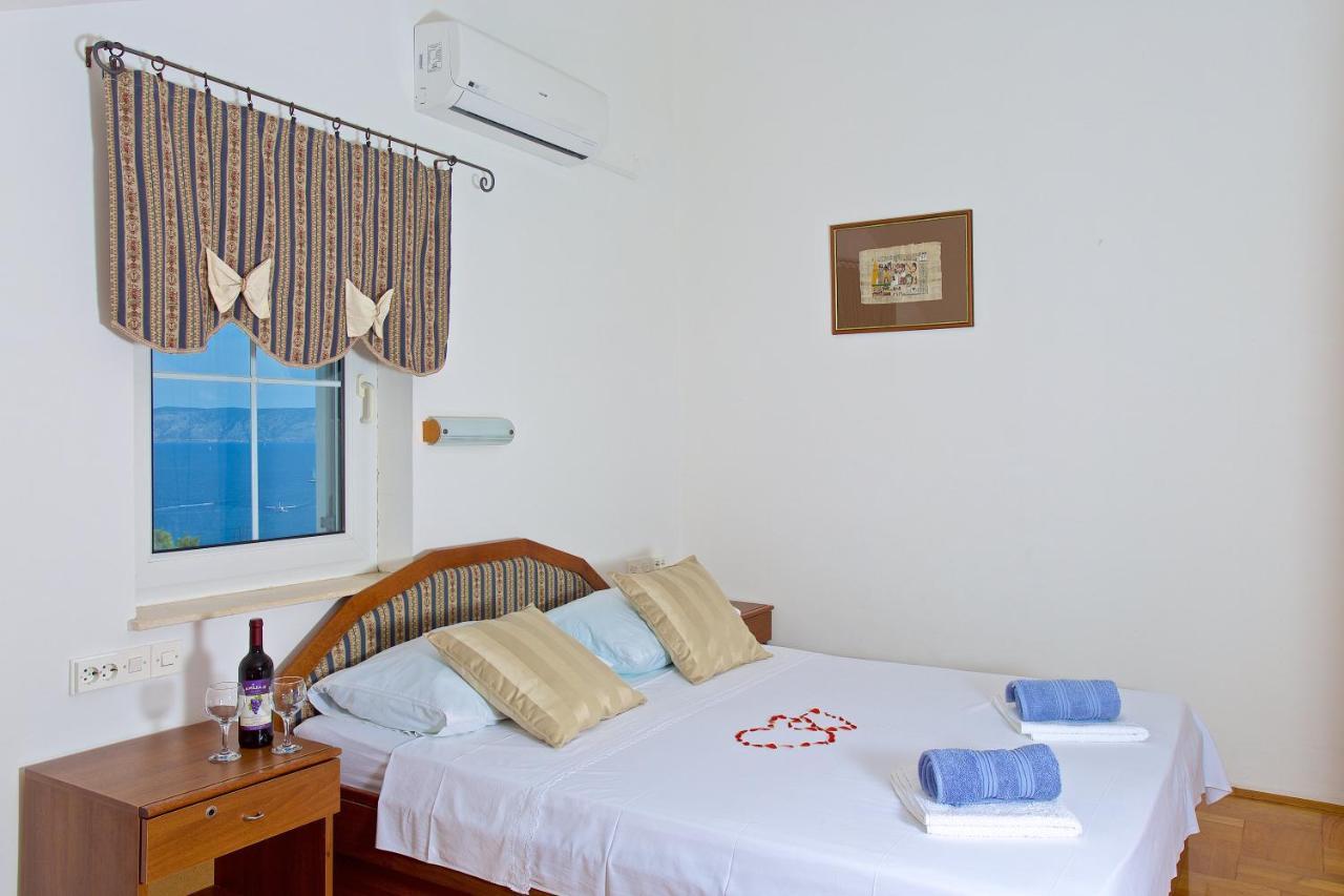 Apartments Kalina Jelsa  Ngoại thất bức ảnh