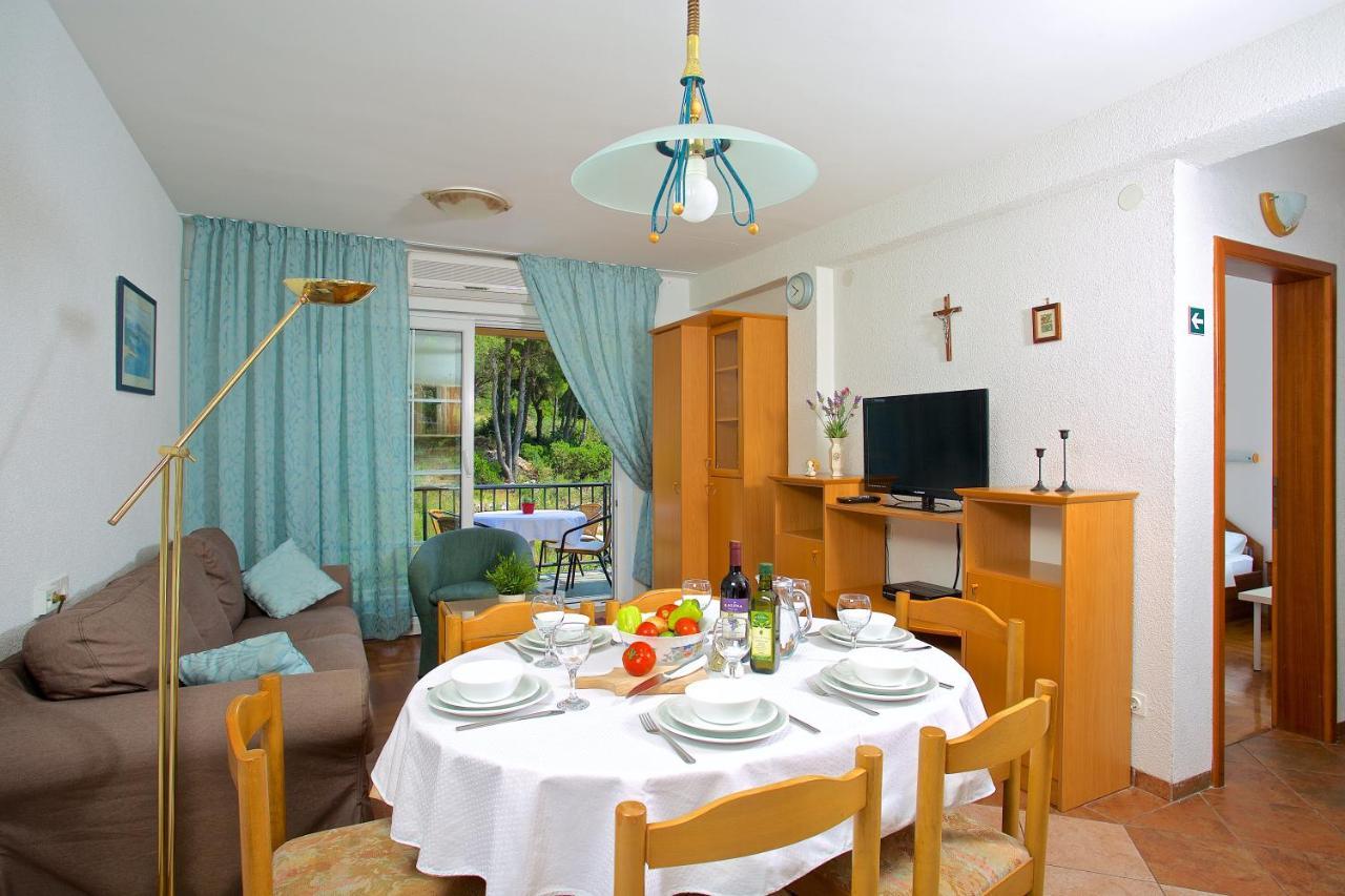 Apartments Kalina Jelsa  Ngoại thất bức ảnh